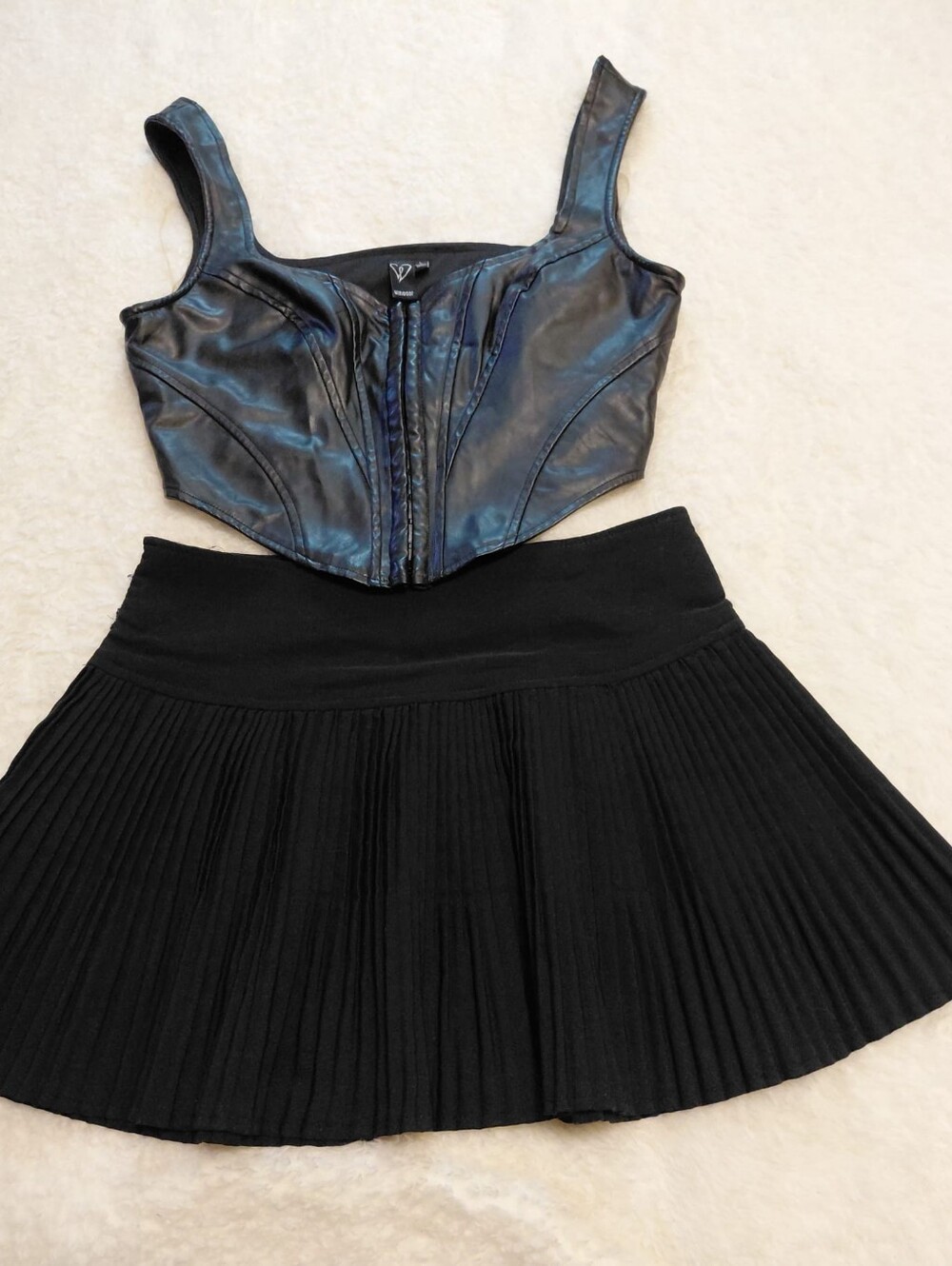 Windsor Faux Leather Corset Crop Top Black Women's Size L Bustier Hook Front